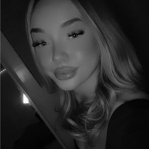 Meet your Posher, Lucy